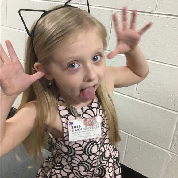 Meet your Posher, Brianna - Picture 5 of 8